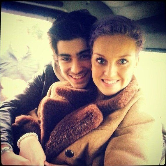 HarrysSuzannn's tweet photo. I'm really sorry to bring this up rn. I'm very happy for #Zayn and #Gigi. They're gonna have a very beautiful healthy baby. #zigibaby ❤
But I CANT GET OVER #Zerrie. I never can. I miss them. 😭 I know they both are happy with their present partners but look at them! https://t.co/REU6QNprww