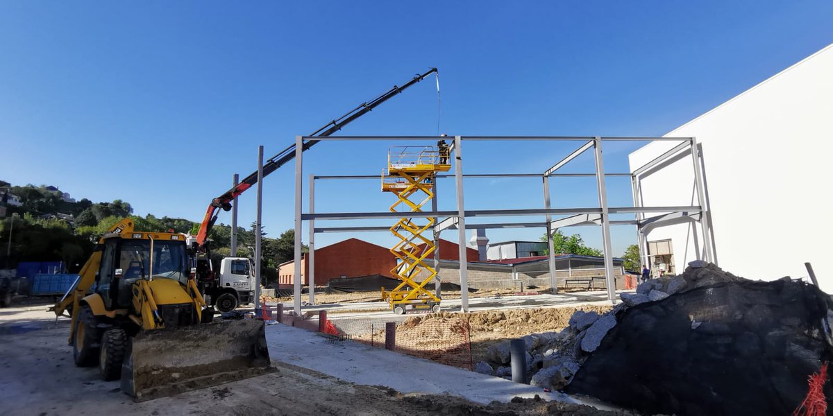 Nuestros clientes no paran. Iniciando un nuevo proyecto relacionado con el frío industrial en el que se aplicarán nuevas tecnologías. Os iremos mostrando el progreso y su resultado final. #frioindustrial #frio #panaderia #pasteleria