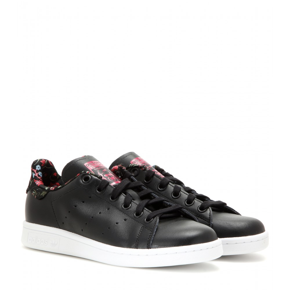 stan smith black floral