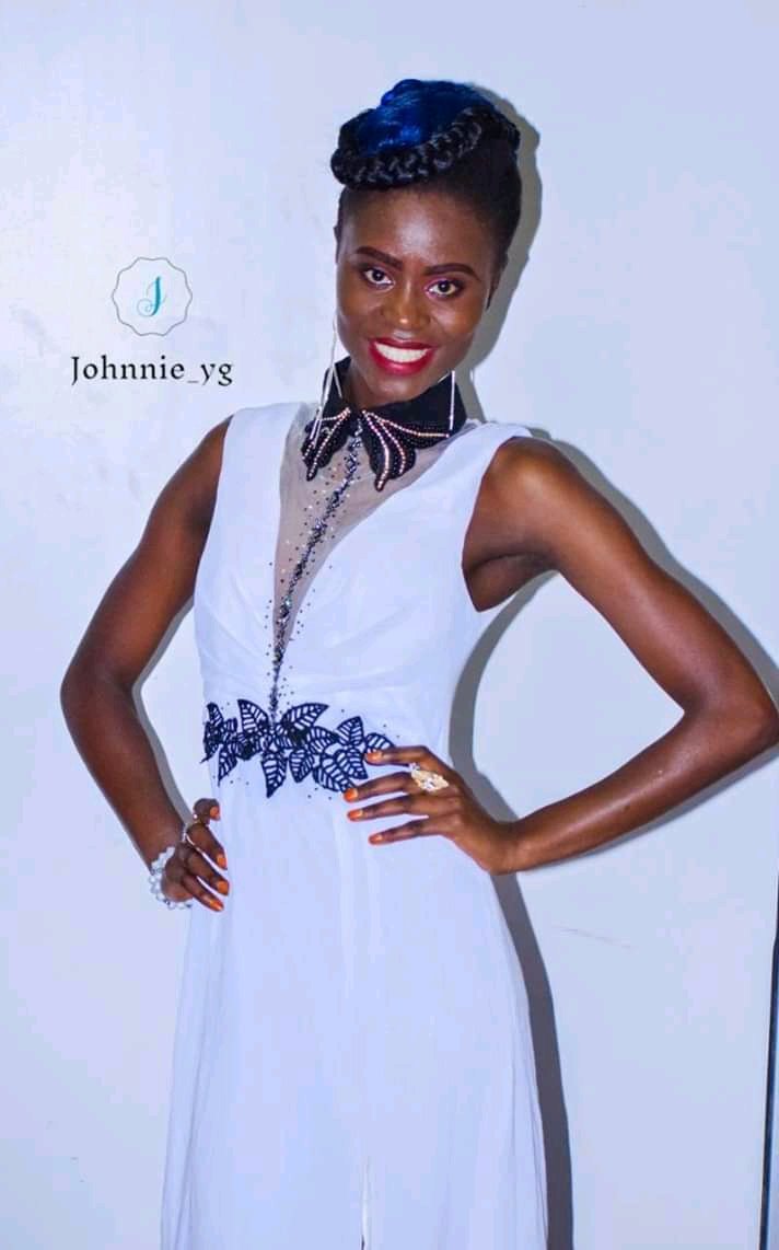 pam_de_model's tweet photo. Make up by tsassy https://t.co/IJ5SxMJHpX