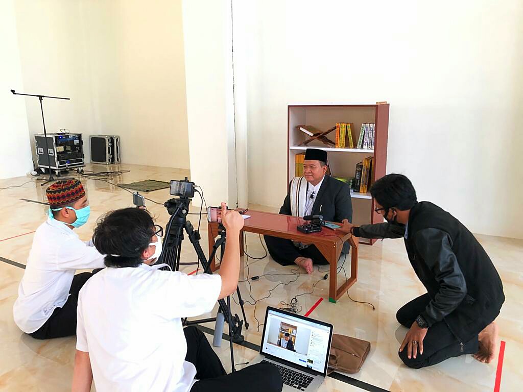 Zezi13140758's tweet image. #dmtwitter #salatiga #Ramadhan #sawityowit #pandemicorona #kemenagngeprank #Gigi 

BKDI BP Batam Sajikan Tausiyah Online pada Masa Pandemik Covid-19 netrakepri.com/baca/bkdi-bp-b…