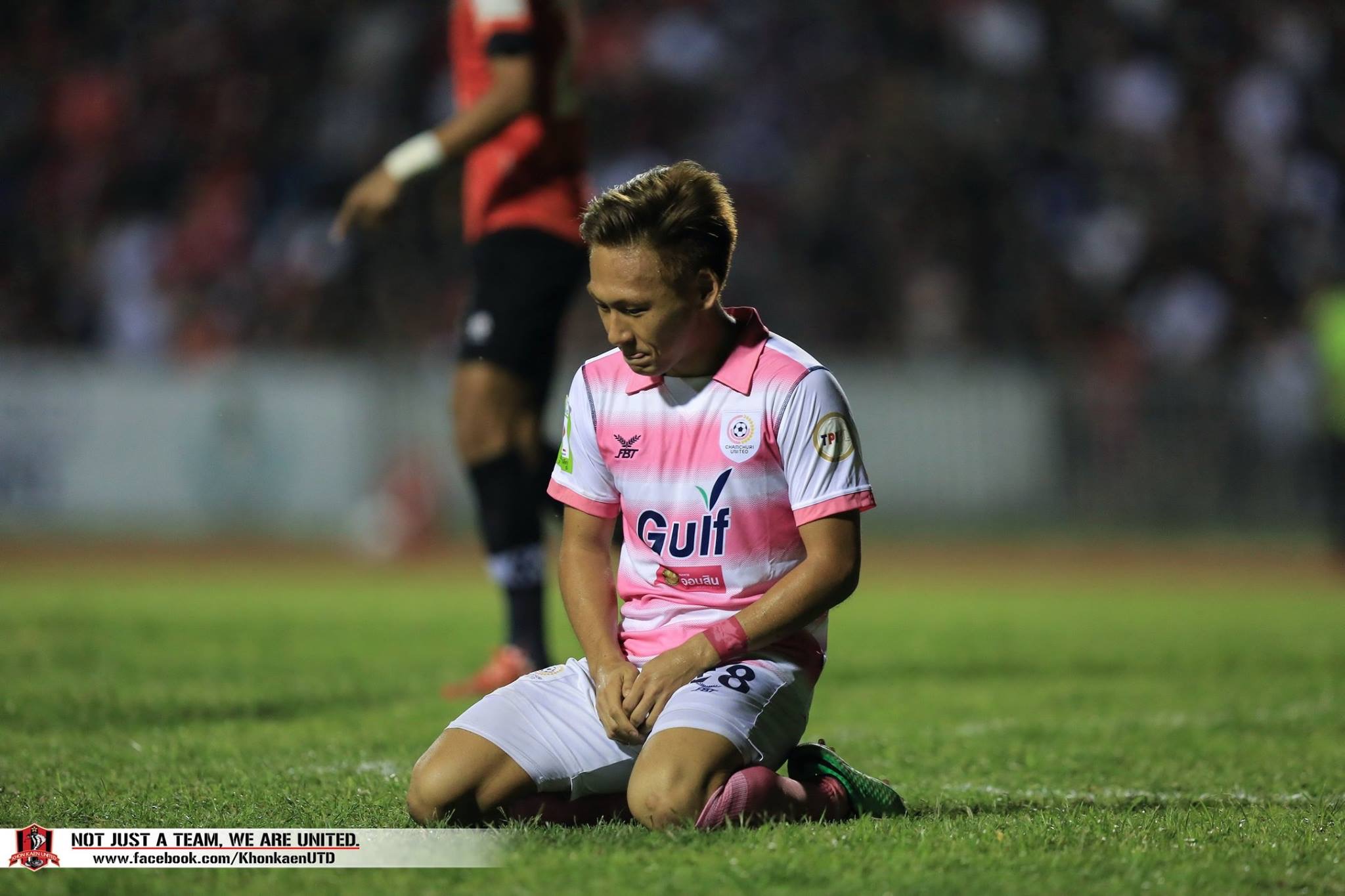 Yu Kuboki プロサッカー選手は夢や希望を与え 憧れの存在だからカッコいい それは環境を問わず海外でプレーする選手たちも同じではないのかな ピッチの中や現地サポーターへの振舞いは立派なのに 日本語の発信では安い給料や劣悪な環境をネタにするもの