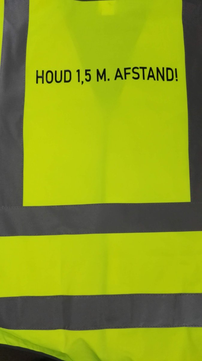 amtextiel's tweet photo. #Veiligheidsvest voorzien van opdruk. Andere kleuren ook mogelijk. #staysafe en #houdafstand https://t.co/nshur5yhEI