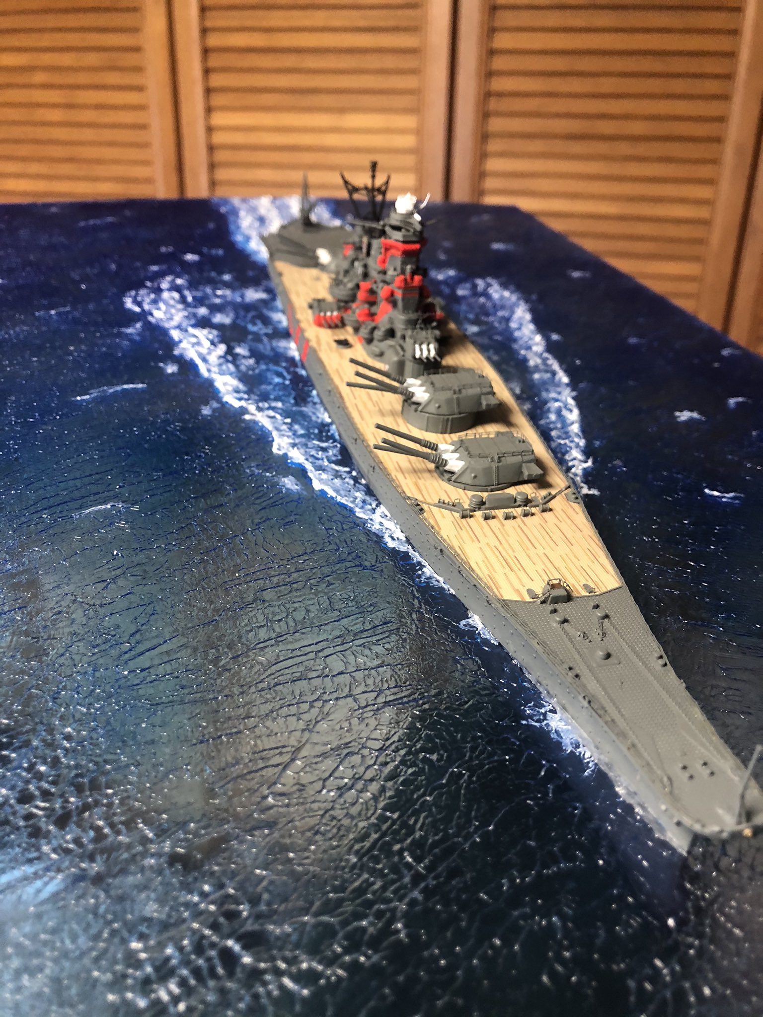 くるりきんとん ゝw B はいふりの武蔵は艦底部もあるから今回作った海の下も再現できる 目標諸元は伊1の物をそのまま使用 交互撃ち方 射撃統制は武蔵発砲後同時射 主砲 撃ち 方 始めっ