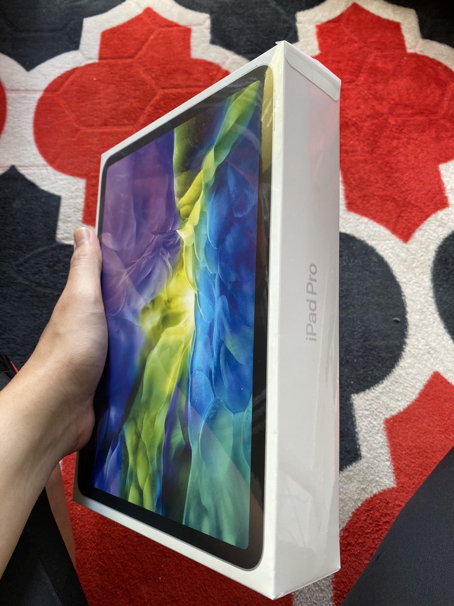 annazrulan's tweet image. Barang panic dah sampai 😋 Welcome to the family 🥰🤤