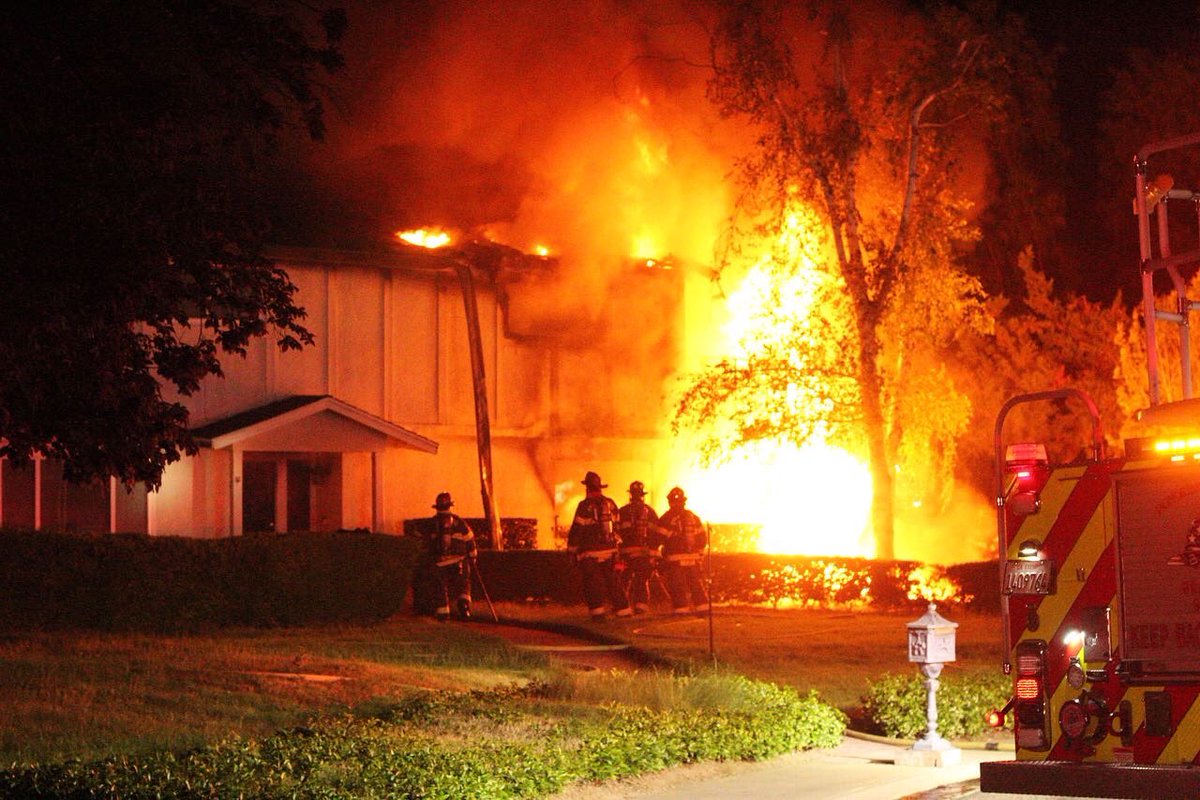 SCF_Alerts's tweet photo. Photos from a 2nd Alarm Residential Fire on Ser Court in Del Rio, CA #Salidafire https://t.co/tQcsaO8pHK