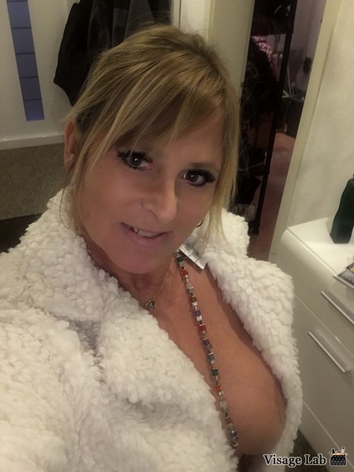 Heute Abend bin ich wieder in meinem FKK-Camchat von 21.00-21.30 Uhr auf https://t.co/UNiTEHg9SR #FKK<a href="/tag/fkk"class="tags"><span>#fkk</span></a>