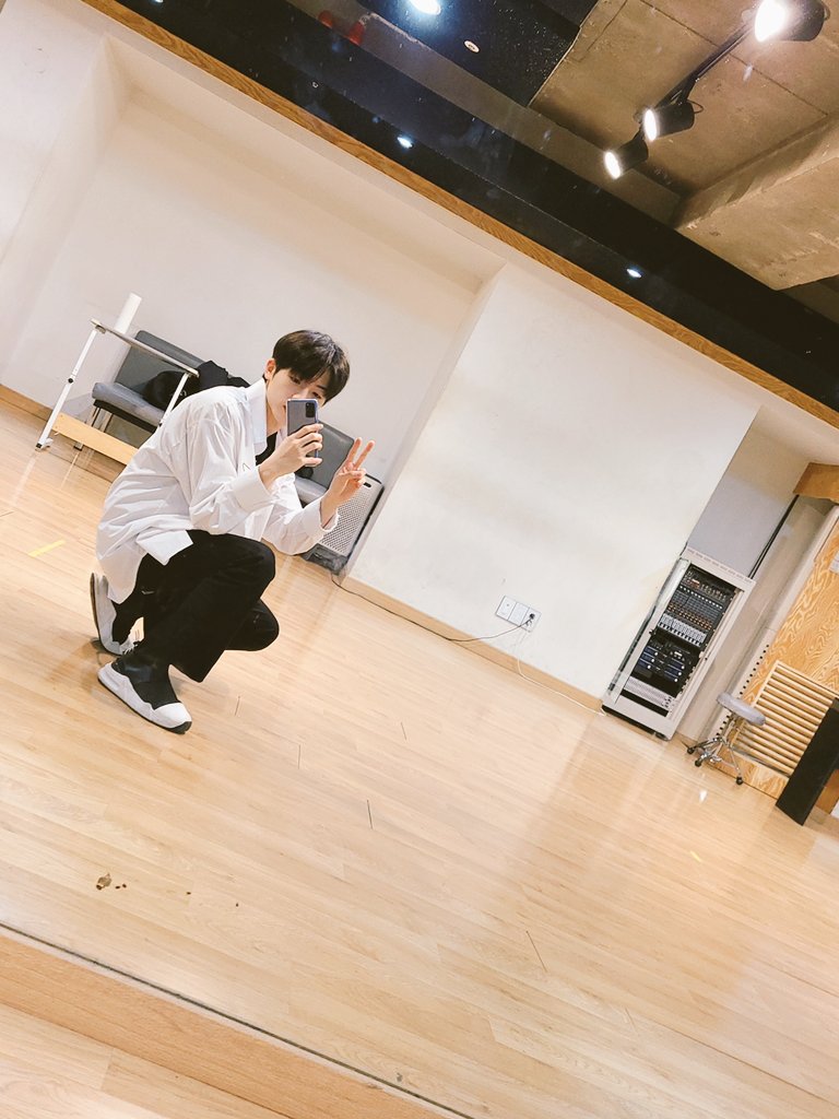 mysungbu's tweet photo. [200429]

🌱김성부 fancafe update @DSP_N_Official @official_DSP

#DSP_N #김성부 #KIMSUNGBU 
#DSPmedia #DSP미디어 https://t.co/nVmtQ5nTSb