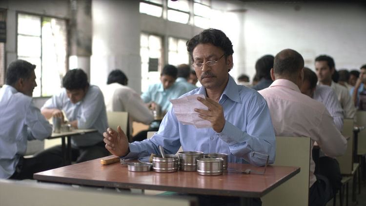 priyaadivarekar's tweet photo. Paan Singh Tomar, Hindi Medium, Piku, The Namesake, Billu, Lunchbox, among many more! The gem has surely left behind a fine body of work, with effortless performances. It will take sometime to sink in the fact that we won’t get to see him on the big screen again. #IrrfanKhan https://t.co/yozgDEr8p3