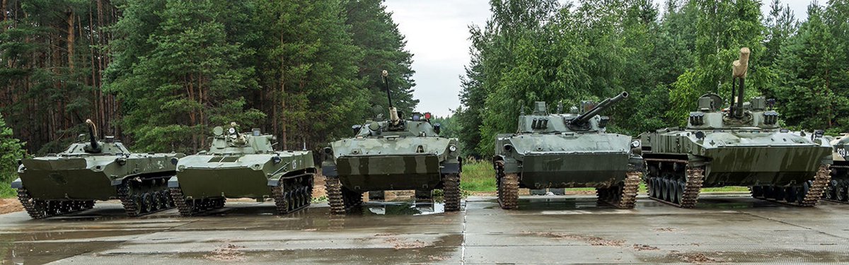 TheDeadDistrict's tweet photo. The #Soviet/#Russian #airborne #IFVs, from left to rigt:
#BMD1
#BMD2
#BMD3
#BMD4
#BMD4M
And the right you can see the part of the airborne APC BTR-D https://t.co/jz48VZ3hYt