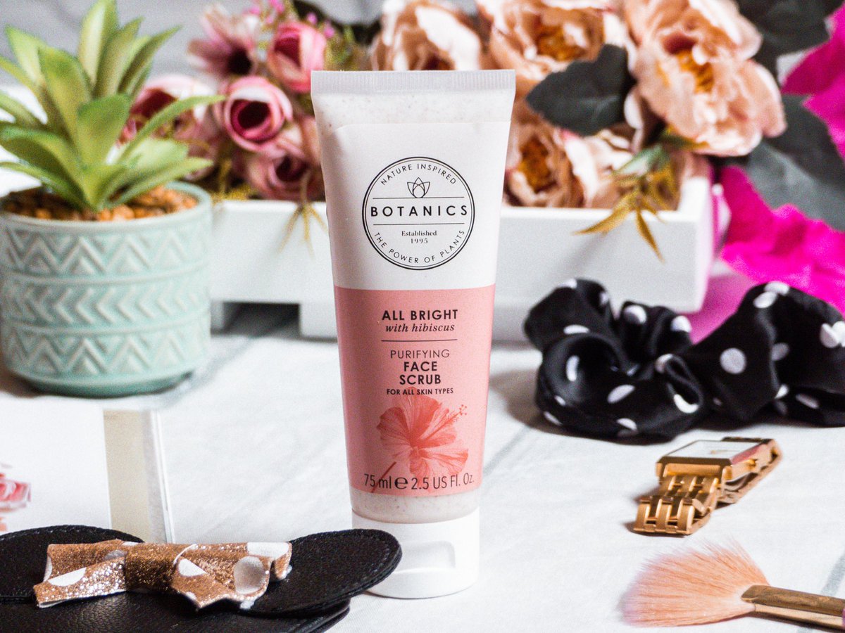 verublog's tweet photo. I am always opened to work with new brands on some upcoming projects ❤️ (beauty + fashion). I have a plenty of time now. Get in touch✨
📱: https://t.co/jGocIZici1
💻: https://t.co/1T98WxJu59
✉️: czechhoneyblog@gmail.com
#prwanted #prrequest https://t.co/bYCY7jzmhC