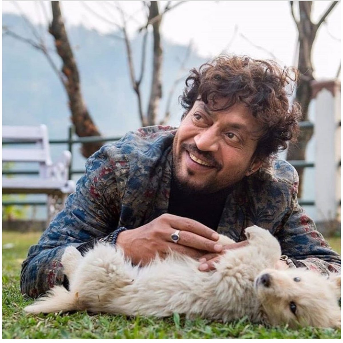 MeghnaRoyChowd7's tweet photo. A very sorrowful moment for everyone of us. We all lost a gem today. He took the film industry to the next level. His work really mesmerised us. He was,is and will be in our heart forever. Rest in peace sir🙏 https://t.co/ygT3rX0Zhf