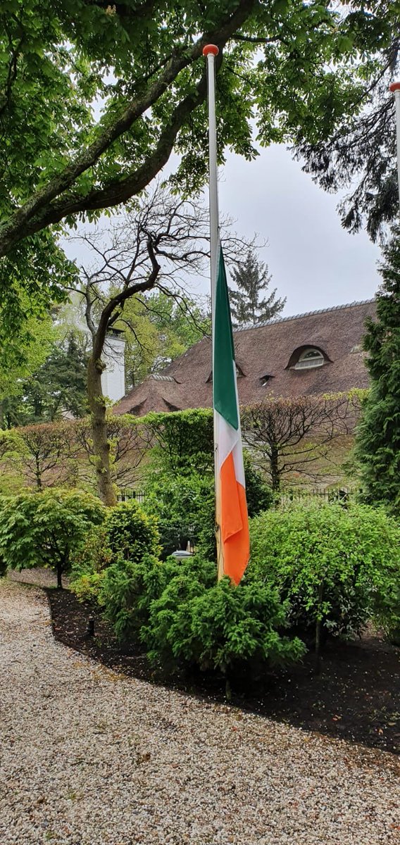 The Embassy of Ireland in The Hague and Residence in Wassenaar fly the national flag at half-mast today as a mark of respect for Dr Tiëde Herrema, whose funeral takes place today, and for his beloved wife Elisabeth who passed away a week ago. 

Ní bheidh a leithéid arís ann 🇮🇪🇳🇱