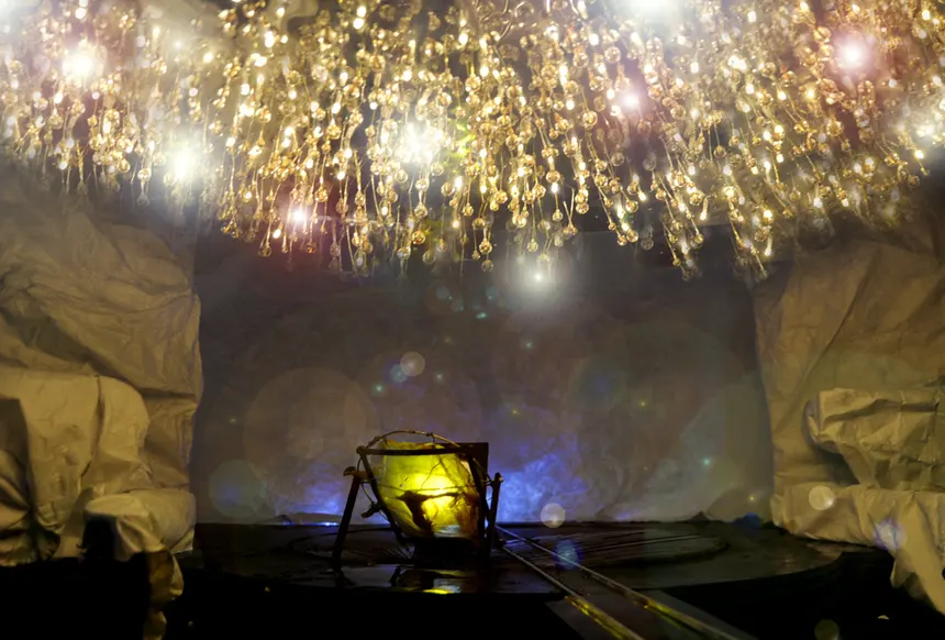 Tomorrow evening at 7pm <a href="/NTLive/">National Theatre Live</a>  are streaming 'Frankenstein'. This incredible stage adaptation features Benedict Cumberbatch and is directed by Danny Boyle.

Read some of the reviews for yourself:

independent.co.uk/arts-entertain…

theguardian.com/stage/2020/apr…

<a href="/TuxfordDRAMA/">Tuxford DRAMA</a>