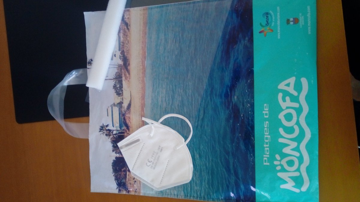 Moltes gràcies per les mascaretes i les pantalles facials facilitades per l'Ajuntament de #Moncofa <a href="/AMoncofa/">Ajuntament Moncofa</a> #Covid_19  #JuntosSaldremosAdelante