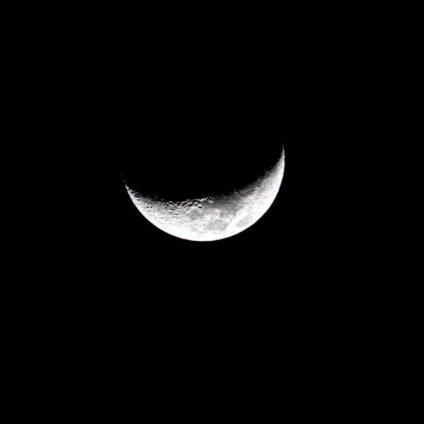 jigarkanjariya4's tweet photo. Half moon.
.
.
#tpbchallenge #jkclick #shutterhubindia #moon #halfmoon #chand #_iph #everyday_india_click #everyday_india_clicks #MyPixelDiary #masterofphotography12 https://t.co/FXVw7cc1gu https://t.co/Kov2Jgi5bV