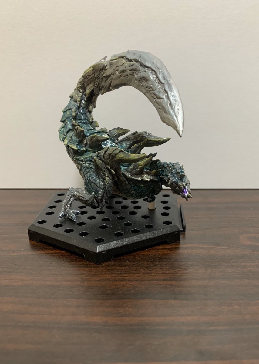 ディノバルド亜種完成！ この技を繰り出す前のポーズが本当に好き これ