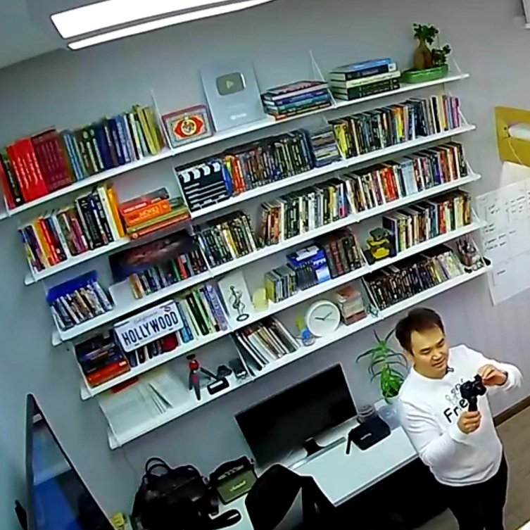 #PositiveMongolians friendsRealityContent влогын хойморт юу байна вэ? Олж харсан нь ♥️