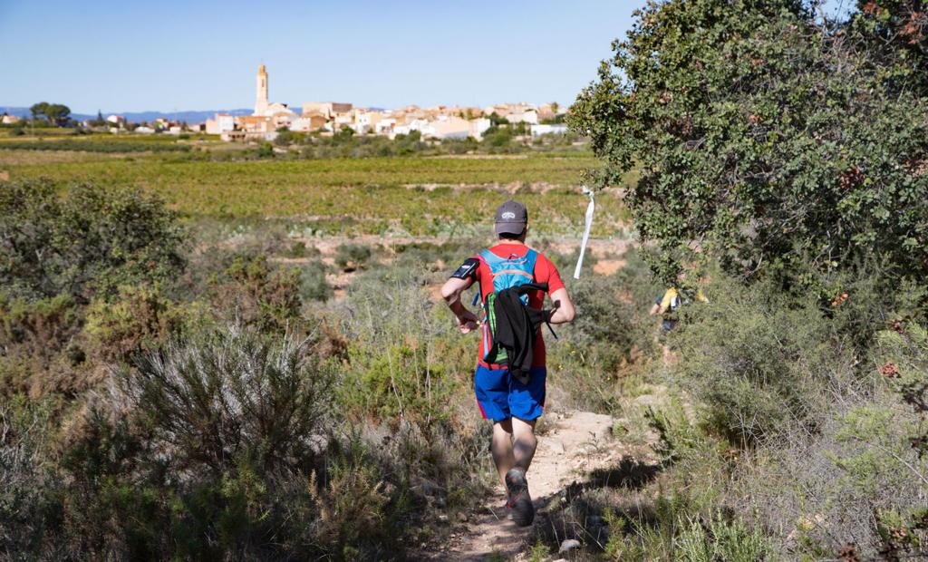 FEEC_cat's tweet photo. ⚠️L’assegurança de la #FEEC cobrirà als federats i federades quan es permeti fer esport a l’aire lliure🏃🏃‍♀️

#sentlamuntanyaacasa #joActuo 

➡️https://t.co/LYjbptxy7Q https://t.co/bDifeDYCdy