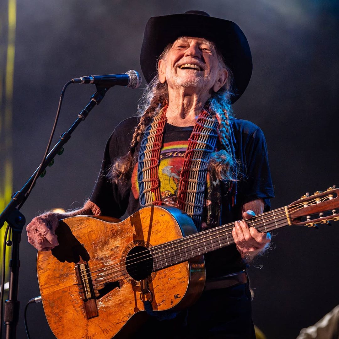 Happy 87th birthday to the one and only, Willie Nelson! 