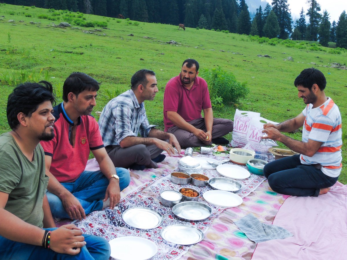 TTravelography's tweet photo. #Kashmir is incomplete with Mir (Showkat Mir) ..

What do I say about this human? So calm, intelligent, and passionate about his work. He owns a shop in #Kupwara of Kashmir. When I was there for 3 days. He took off along with our mutual friend, Nasir, and showed me around. https://t.co/0Q3rDHi2W3