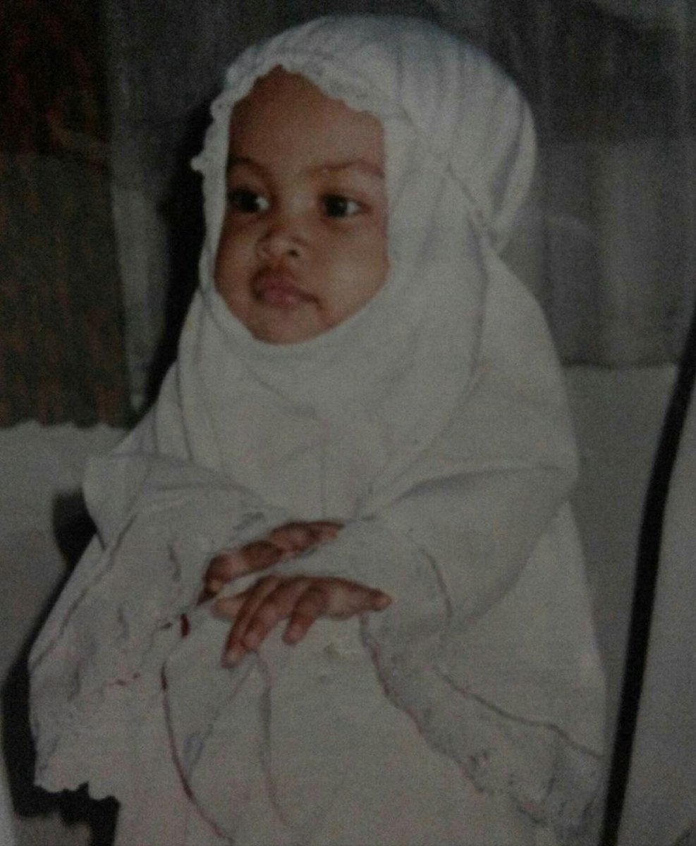 maman1965's tweet photo. Sampai kapan pun, kamu tetap “anak kecilku”... https://t.co/9fdBWp7I3s