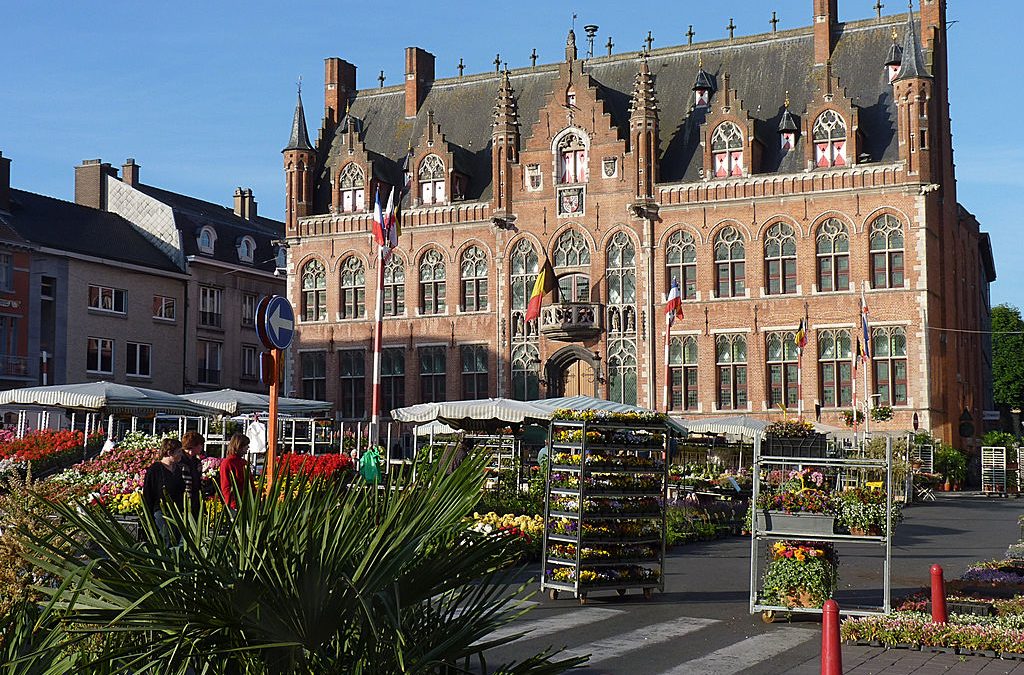 drive_mpower's tweet photo. An inspiring example for #EnergyDemocracy: In 2017, the city of #Mouscron launched an energy cooperative in the form of a public-citizen partnership. Read the interview with the city’s energy advisor here or listen to the podcast in French: https://t.co/B9VdaLFxiS https://t.co/84AezN4oct