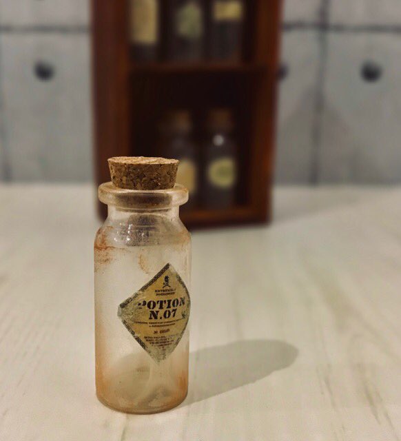 Tom Domdabil ちのさん 勝手に心の師匠 の魔法薬瓶作りに感化されて 100均アイテムで薬瓶作ってみました 初めてにしては及第点でしょうか 瓶の中に何を入れようか考え中 T Co Sgonkbedv7 Twitter Tom Domdabil ちのさん 勝手に心の師匠 の魔法薬瓶作りに感化されて 100均アイテムで薬瓶作ってみました 初めてにしては及第点でしょうか 瓶の中に何を入れようか考え中 T Co Sgonkbedv7 Twitter