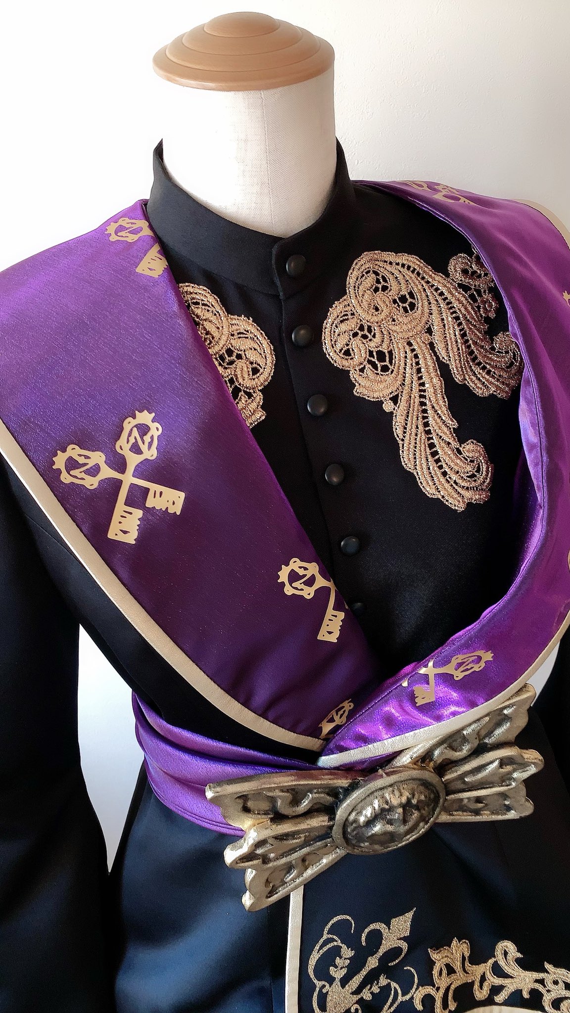は*る様 【8/31以降処分します】ツイステ　式典服 ツイステッドワンダーランド 全員 式典服 コスプレ衣装 abccos製