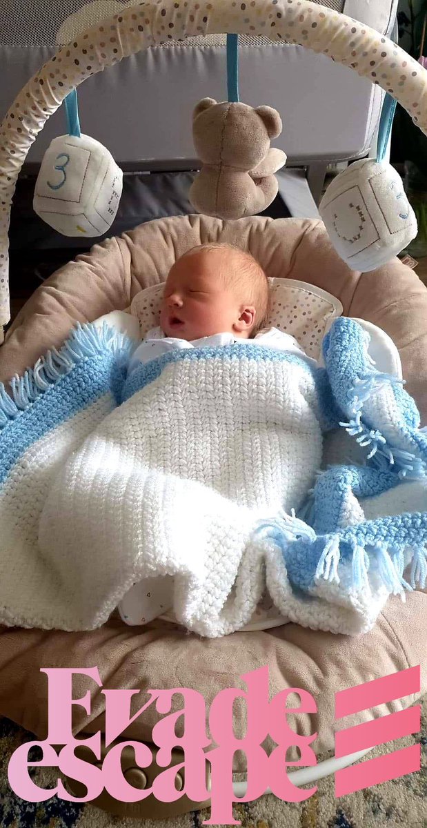 We would like to introduce to the world our drummer Teale's new born son Phoenix, who arrived over the weekend 💪👶🤟

To celebrate his arrival, our new track premiering over on spaceuntravel.

youtube.com/watch?v=3MjBg3…

'On My Own' out in all stores 1st May 2020!