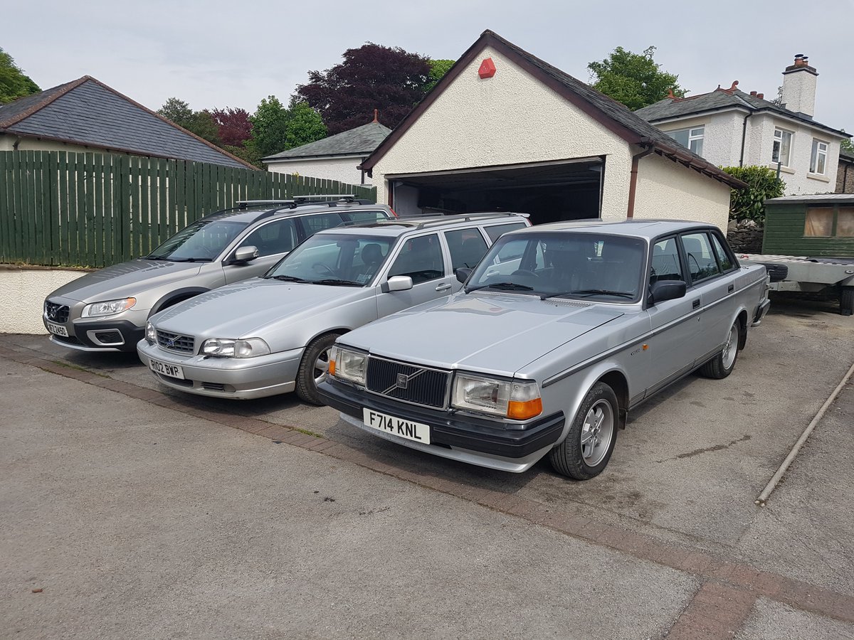 Former regular contributor to #IrishVintageScene Magazine, Stephen McEvoy tells us about his spiralling Volvo addiction. Is there any cure...? irishvintagescene.ie/introducing-th…