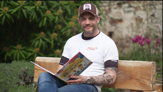 AndersenPress's tweet image. ITS TODAY!!!!

Our feed is going to be a Tom Hardy stan account today...

Tonight&apos;s @CBeebiesHQ #BedtimeStory from Tom Hardy is #TheProblemWithProblems by Rachel Rooney and @zehrahicks - 6.50pm on Cbeebies - WE CAN&apos;T WAIT!