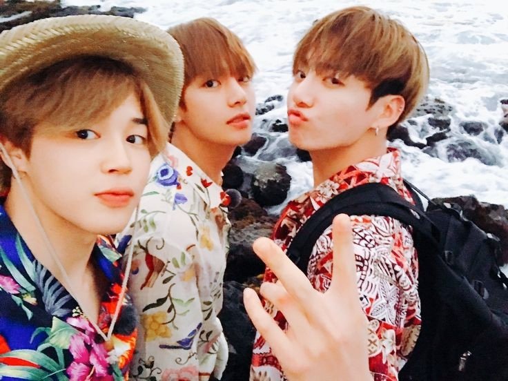 purplesansh1ne's tweet photo. #BTSinItaly #ItalyneedsBTS https://t.co/3gwAaXJgPr