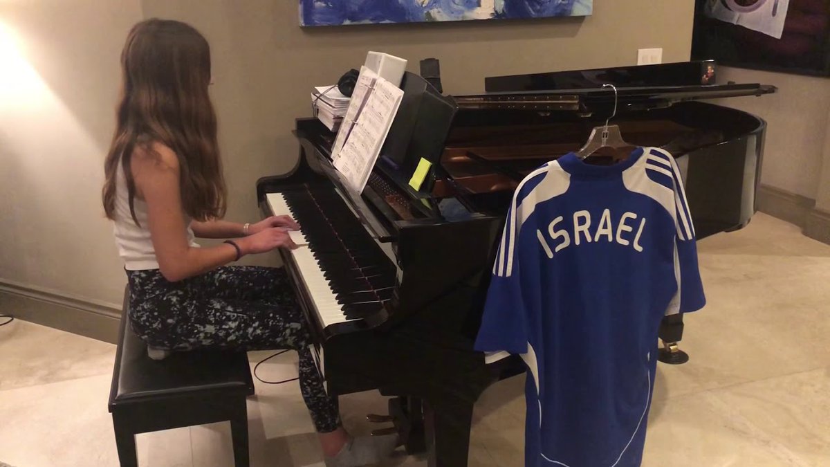 Watch Fischer High School freshman Hailey S. playing Hatikvah in honor of Israel's 72nd birthday. Happy Yom Ha'atzmaut! ❤️🇮🇱
ow.ly/IytE50zrVia

Follow Hailey's Piano Party on YouTube for more delightful performances.