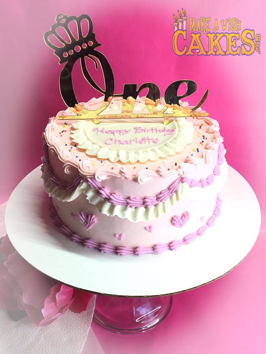 ❤️ I have so much fun doing these little cakes that celebrate you.  Keep making every moment special! #celebrateeverymoment #makeawishcakes #specialmoments