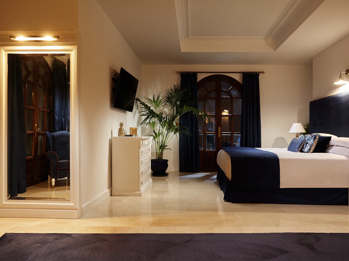 TheTouchPuertoB's tweet photo. The Touch Suite 🤩

Soon..💙

#thetouchpuertobanus #marbella #hotel #boutiquehotel #spain #travel #costadelsol #puertobanus #suite https://t.co/HloLfhExjH