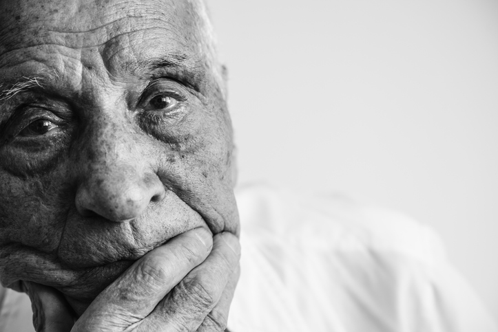 WDGPublicHealth's tweet photo. Finding support and resources for low-income and isolated seniors to get meals, groceries, medicine and other essentials to stay safe at home during COVID-19 https://t.co/8BtRKpTtrP https://t.co/Tj80xfqO7T