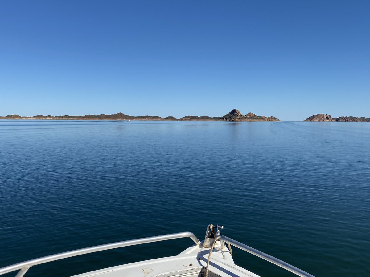 ordsomefarmer's tweet photo. Nothing like a socially distant #ordsome overnight escape to #LakeArgyle. Explored parts of the lake we’d never been to (it is that big) and couldn’t have asked for better conditions. #6bs @ordriverrum @trademutt @TourismWA @MattBrannRURAL https://t.co/aOTplWufnD