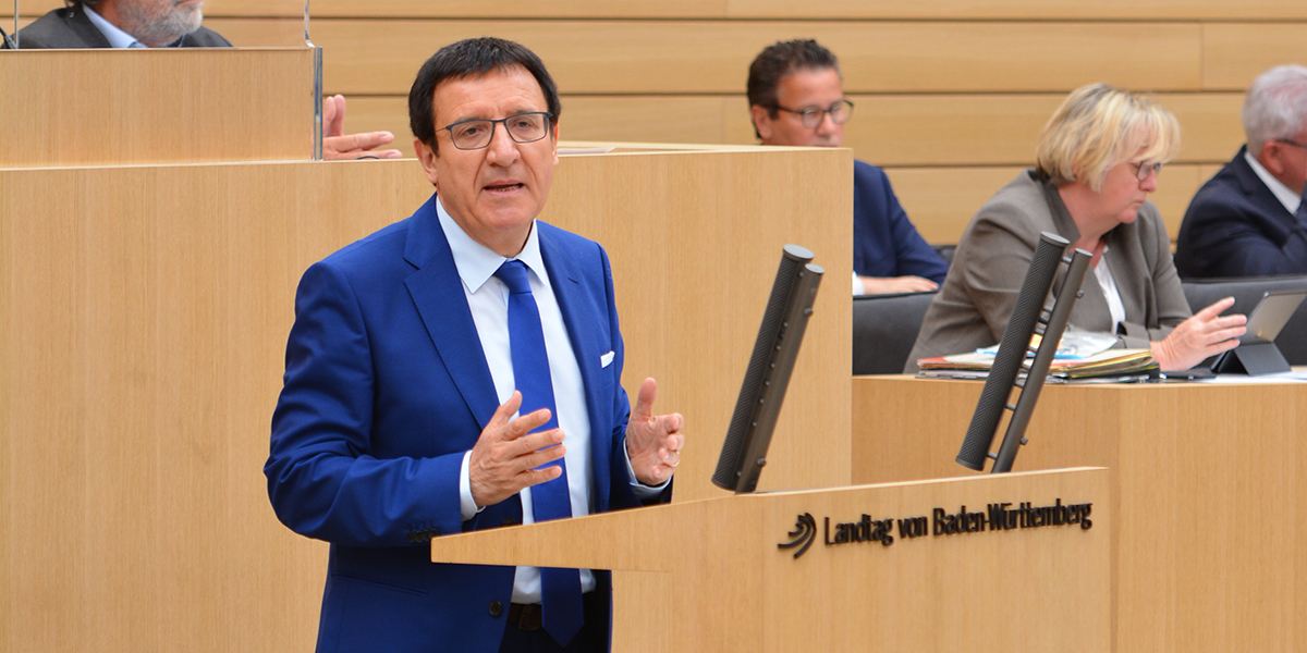 "Überall, wo der Infektionsschutz eingehalten werden kann, müssen Öffnungen möglich sein!" unser FV Wolfgang Reinhart im <a href="/Landtag_BW/">Landtag BW</a> zu #Corona.
#coronadeutschland #CoronaVirusDE #coronavirus #ltbw