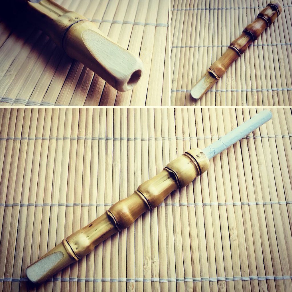 煙管や 一期一会 布袋竹を使用したシガレットホルダーです ピースなどの両切りたばこや 手巻きたばこを吸う時に シガレットホルダーを使用すると快適に喫煙できます またシガレットホルダーを使用すると 煙が冷めて美味しく喫煙が楽しめるいわゆる