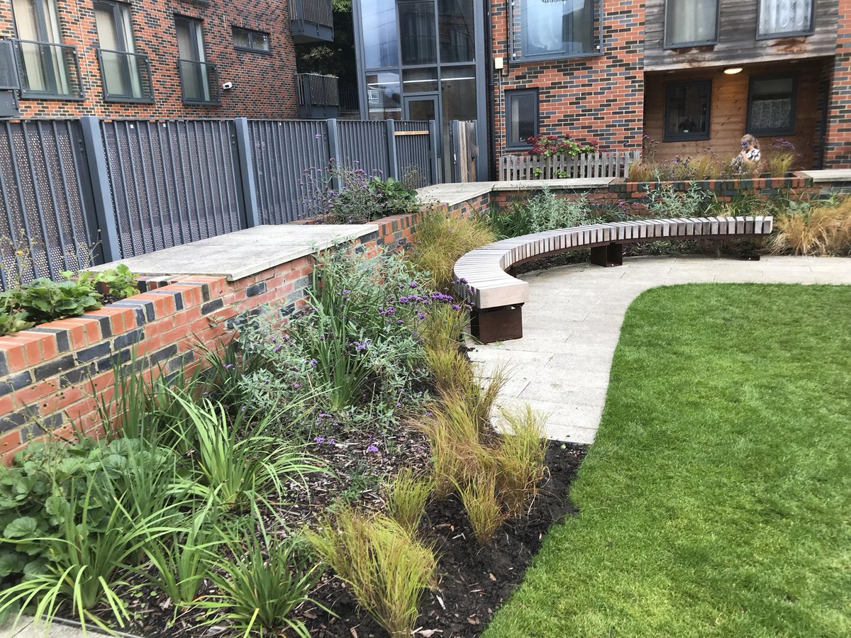 luctweeting's tweet photo. We were appointed by @PeabodyLDN to redesign the courtyard space within an existing residential estate in central Crayford, Bexley, East London. 

Here are some photos of the completed scheme. Very proud of the space.

#WLAM2020 #LifeGrowsHere #LandscapeDesign https://t.co/xUqJ2nOOXm