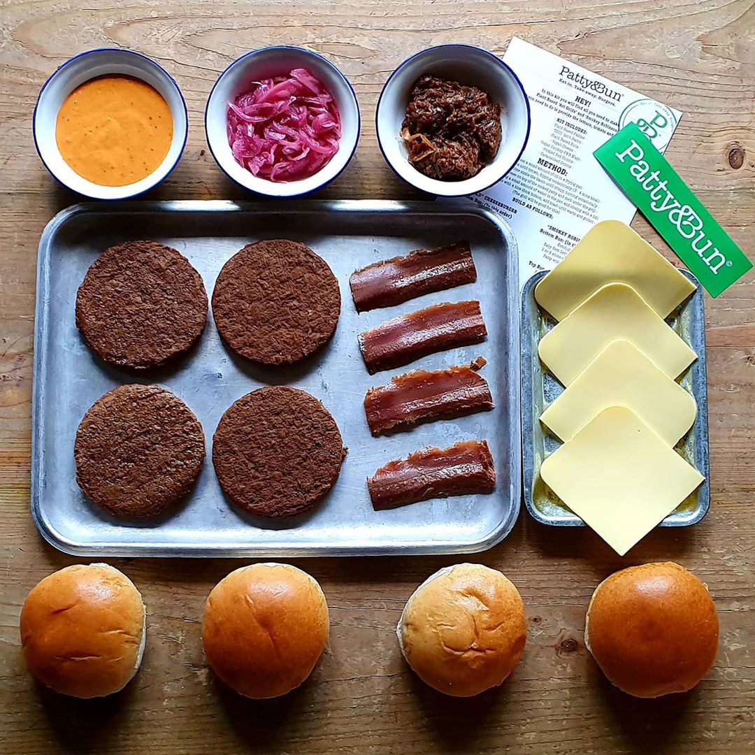 We're missing our favourite restaurants just as much as anyone. So we did a Déjà Vu Guide on some great home kits &amp; restaurant recipes. Featuring <a href="/pattyandbunjoe/">Patty&Bun</a> DIY kits and *that* delicious cookie recipe from <a href="/Pret/">Pret</a>, amongst other deliciousness. 

➡ bit.ly/3fbHDUK