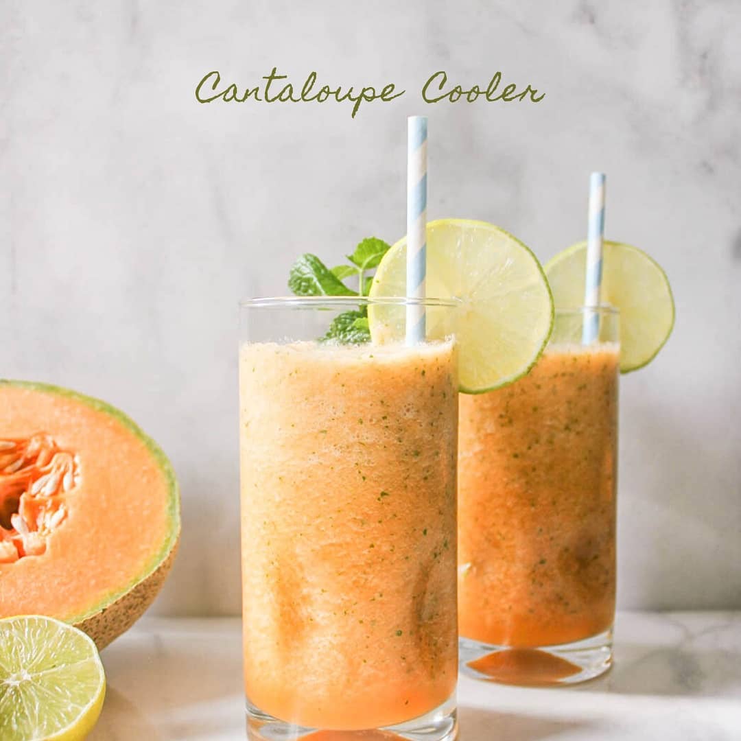 getsecondnature's tweet photo. Cantaloupes = Super hydrating (90% water content) + so vibrant + seriously delicious! 🧡
Not just that, a cup (177gm) of the fruit contains 100% of the daily recommended values of Vitamins A and C!
Here's a refreshing Cantaloupe Cooler recipe by @serenagwolf to beat the heat! ☀️ https://t.co/RQxjXkEYlT