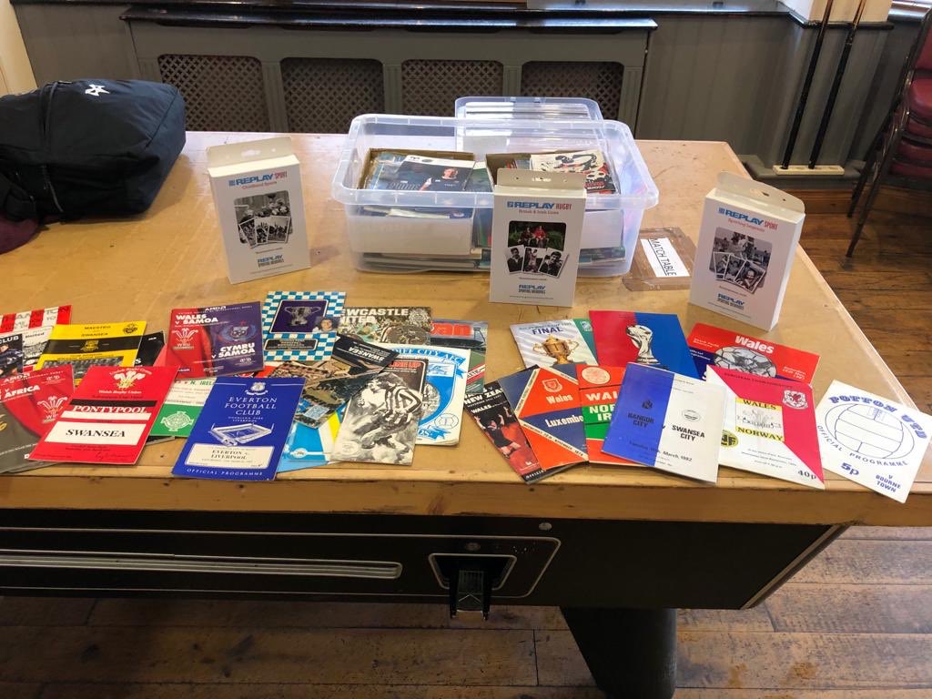 CommunityOsprey's tweet photo. We're busy keeping in touch with all our Sporting Memories groups ☺️

Whatsapp &amp; Facebook groups, to weekly calls, emails and video chats🤳

If you'd like to get involved in our virtual sessions get in touch today💪

Everyone is welcome😀
#MoreThanRugby https://t.co/WwrW5DNFJY