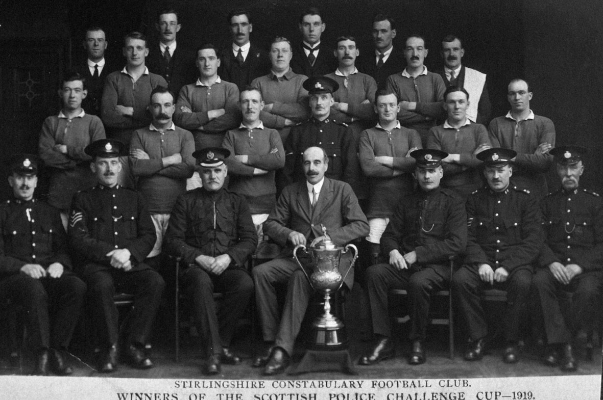 FalkirkArchives's tweet photo. The #Archive30 tag of today is #ArchiveGoals, which we are interpreting a little different this time: this photograph from 1919 is of the Stirlingshire Constabulary Football Club which scored the winning goal in that year's Scottish Police Challenge Cup! https://t.co/k0IChbylB2