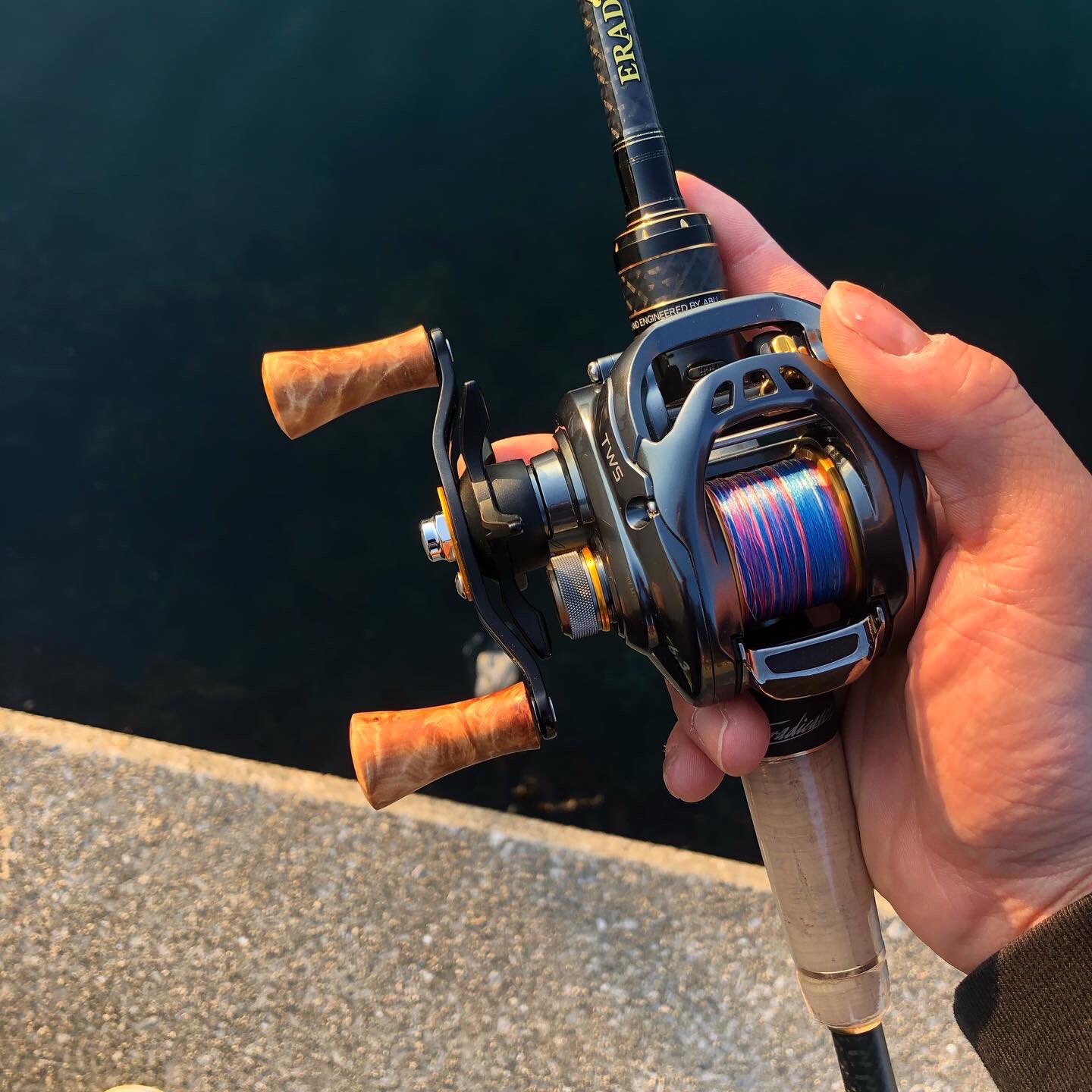 釣り具研究所 Endless Blue ダイワ タトゥーラsv ウッドノブ 今回はオイルフィニッシュにて最終仕上げを行いました 釣り タトゥーラ ルアーフィッシング 釣り好きな人と繋がりたい ウッドノブ ベイトリール リール ソルトウォーター