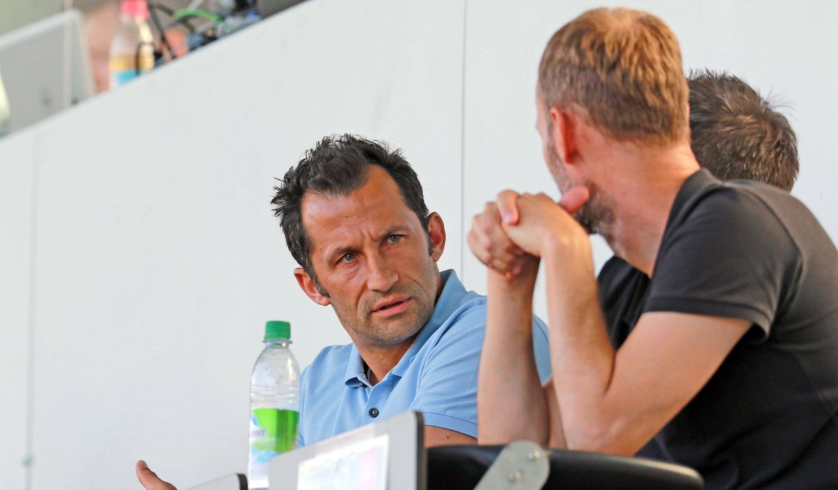 💬 @Brazzo: „Jochen löst die sehr anspruchsvolle und schwere Aufgabe als Leiter des #FCBayernCampus fachlich wie menschlich täglich herausragend.' 🗞 fcbayern.com/Sauer2023 #FCBayern #MiaSanMia #Sauer2023