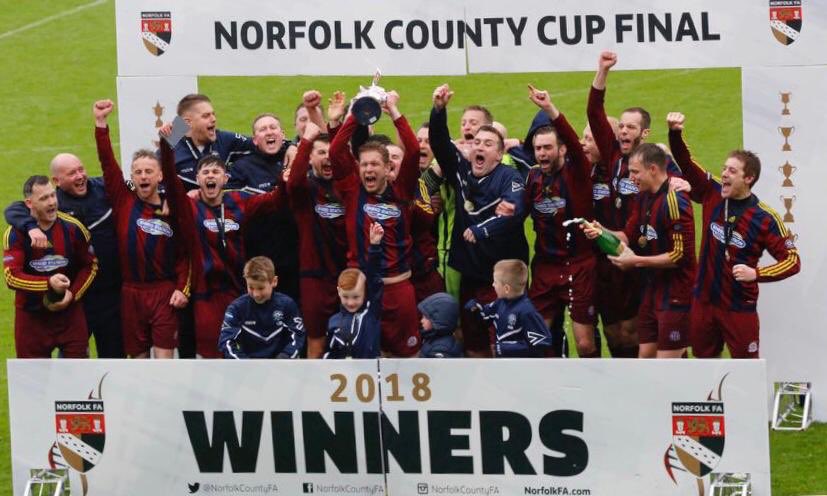 AccountantDussy's tweet image. 2 years ago today @DussyRoversFC won the junior cup in only our second season in Saturday football.  What a day and night that was #UTD