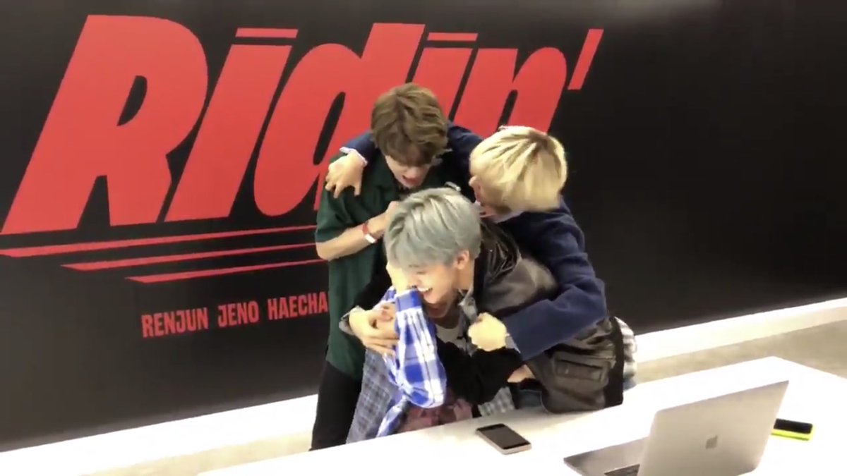 ยัยลำเค็ญของกษิบุ๊ค🦊🐰🍅 tweet media
