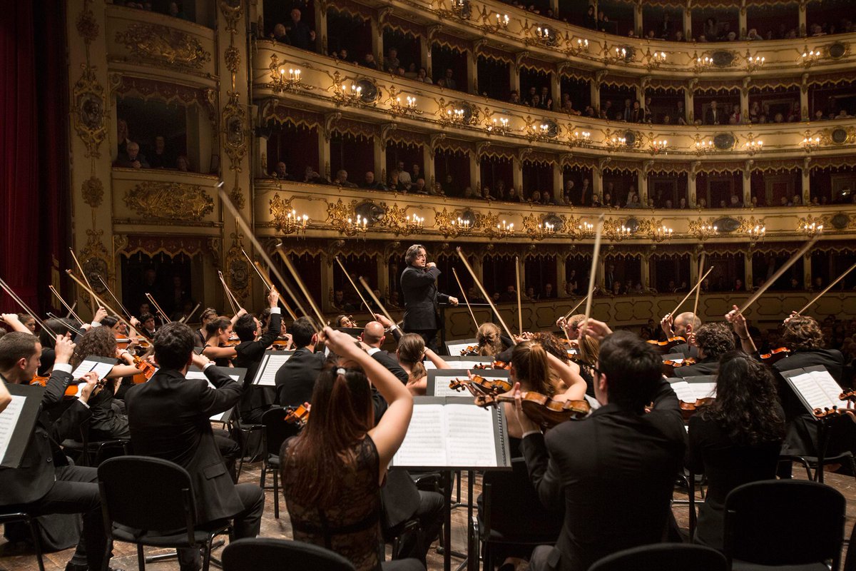 ravennafestival's tweet photo. Se c’è una sfida che gli artisti del cinema, del teatro, del balletto e della musica vogliono vincere è proprio questa: esibirsi anche in tempo di coronavirus in tutta sicurezza.
La nostra proposta raccontata da .@Anna_Bandettini su @repubblica 
https://t.co/scqlDgy9lP
📸S. Lelli https://t.co/JIjesXw2Jj